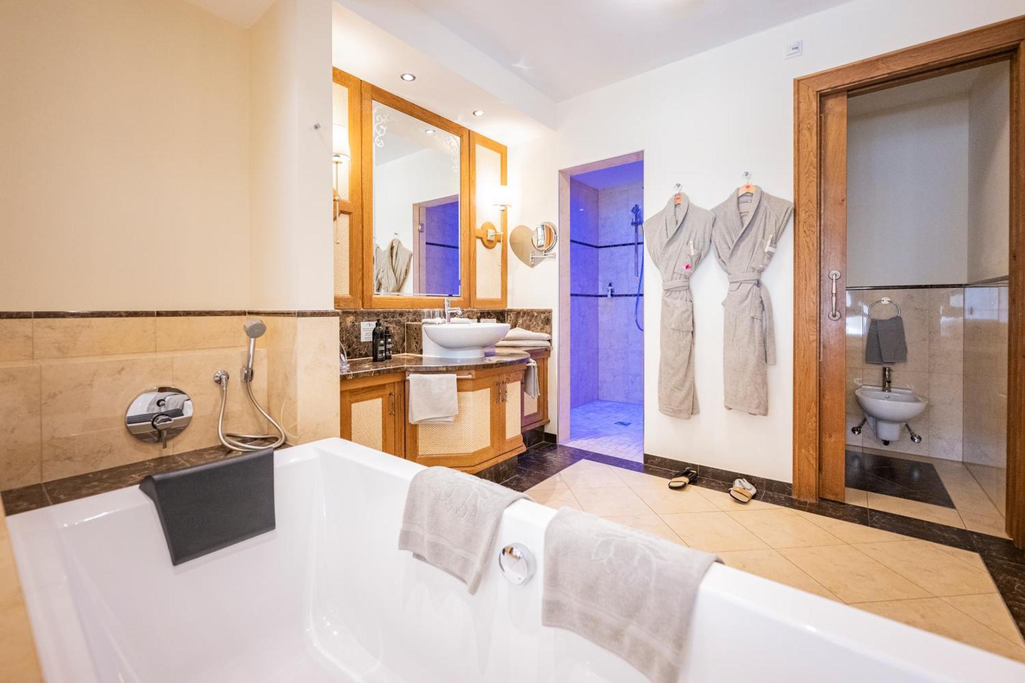 Preidlhof Luxury Dolce Vita Resort 나투르노 외부 사진
